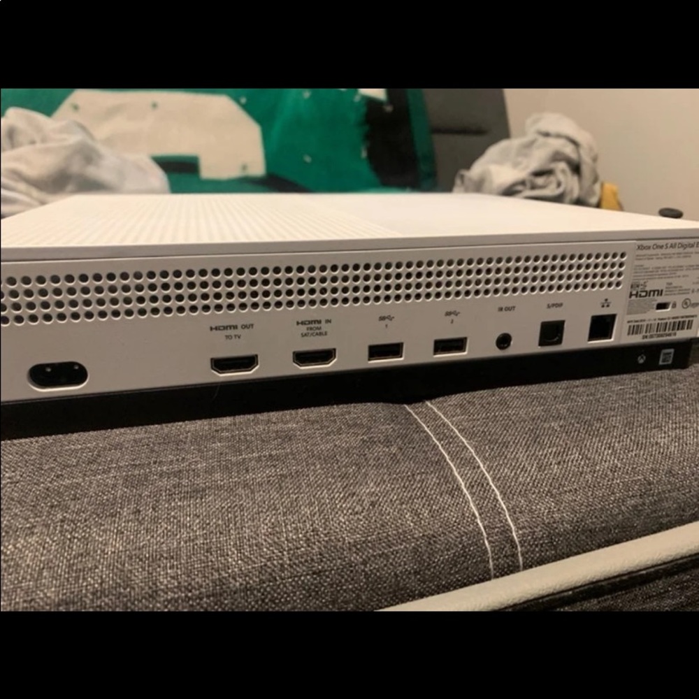 Xbox One S